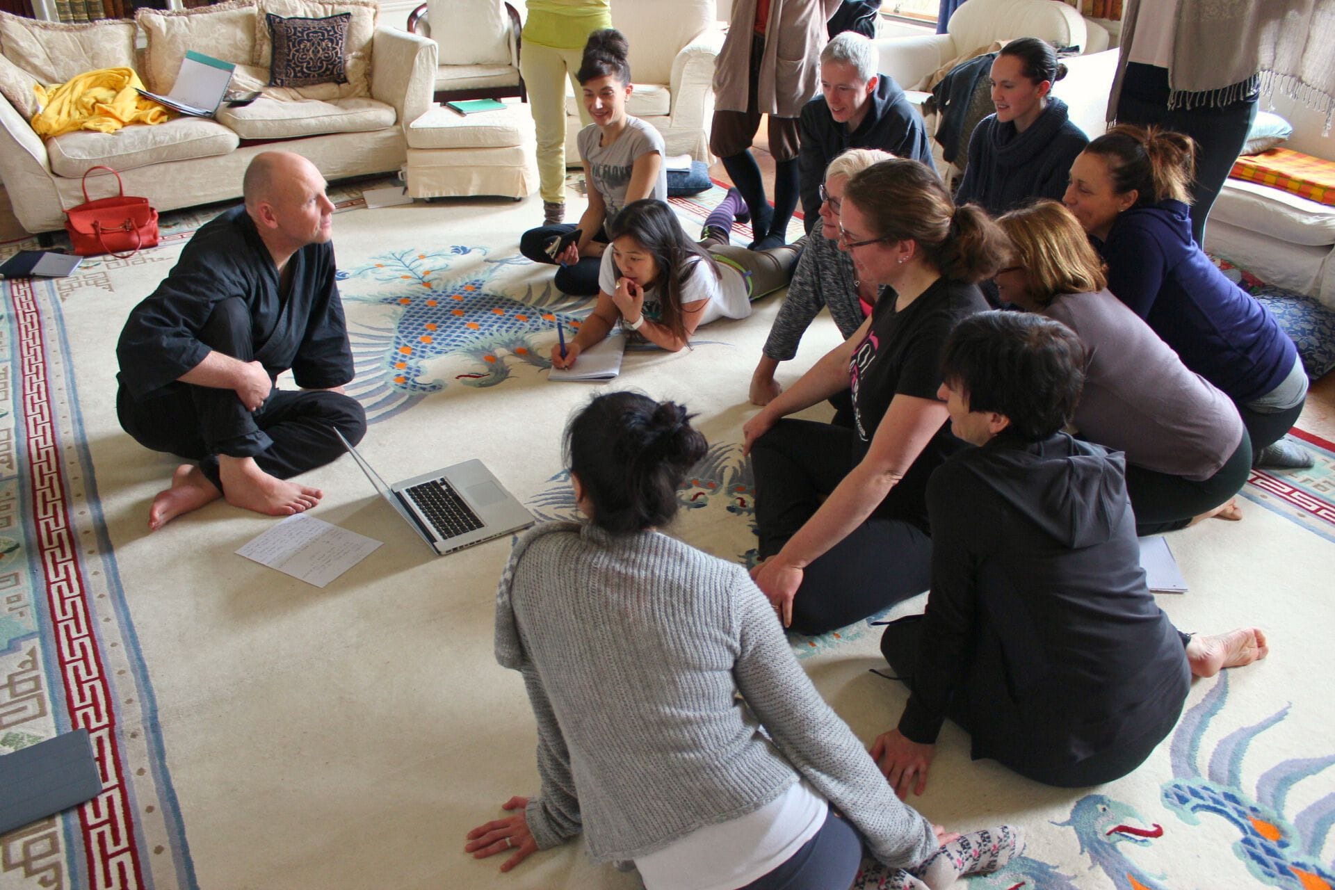 Daizan Skinner Roshi teaching a course